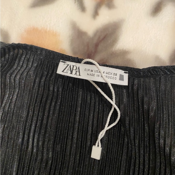 Zara XS plisse top - Picture 3 of 3